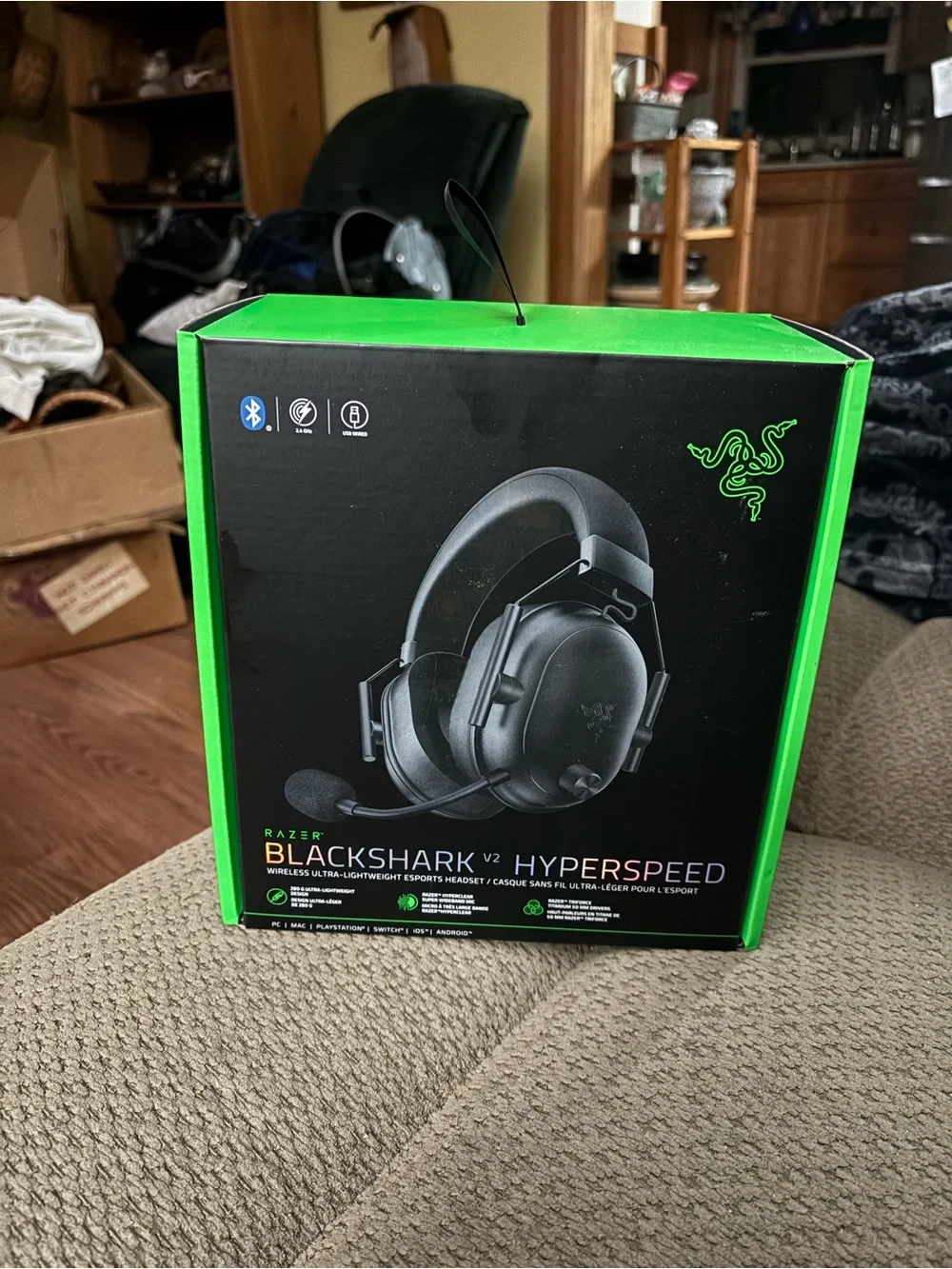 Razer BlackShark V2 Hyperspeed Wireless Headset – Black & Green Trim